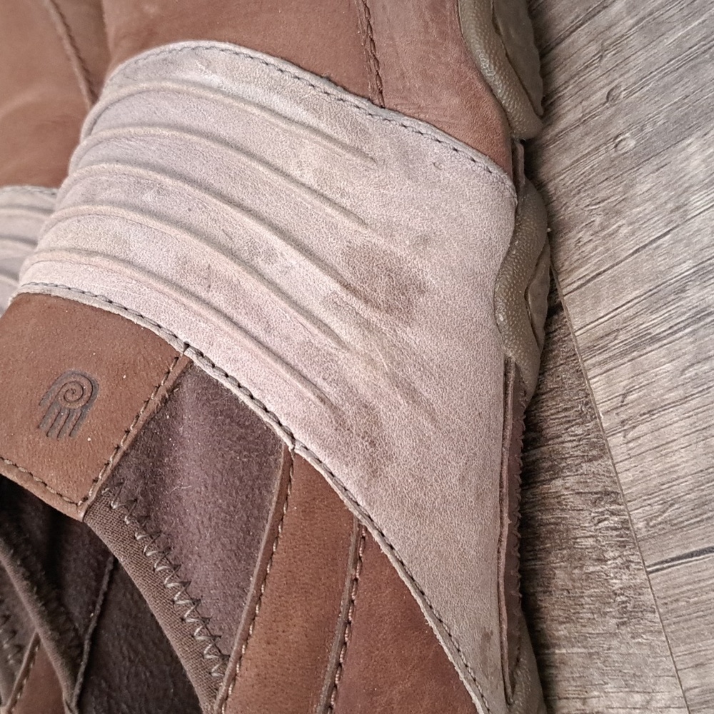 Tevas - Picture 4 of 11